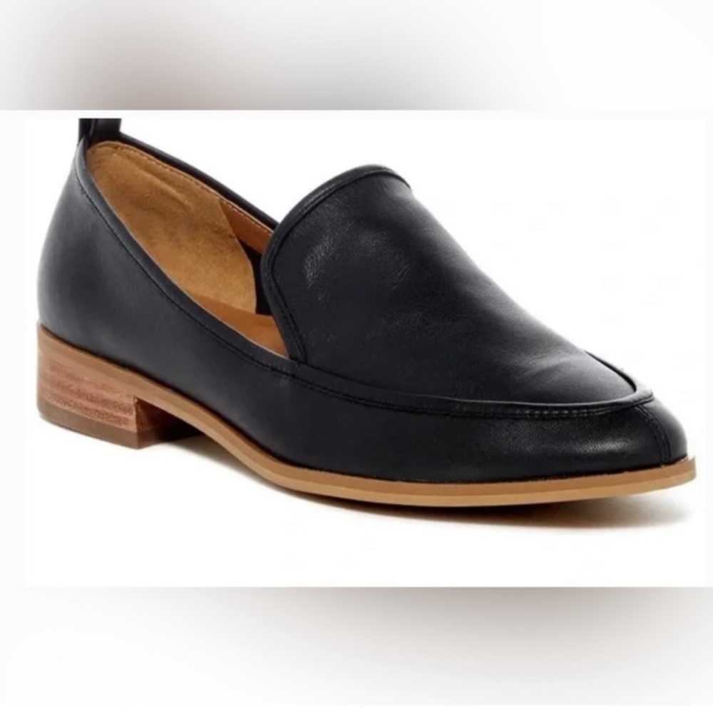 Susina Kellen Black Leather Almond Toe Loafer Size 8